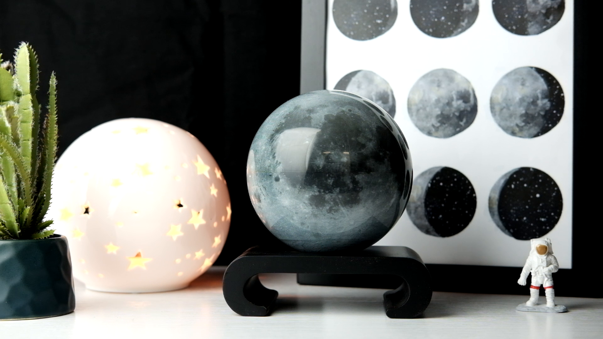 magma ICE Venus ランプ Amazon.com: MOVA Moon Globe 4.5” | Rotating Lunar Globe